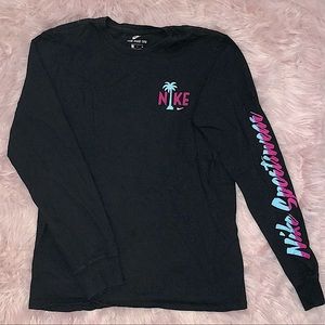 Nike long sleeve tee